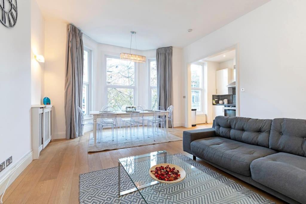 Appartamento Charming 2 Bedroom Flat In Kensington Londra